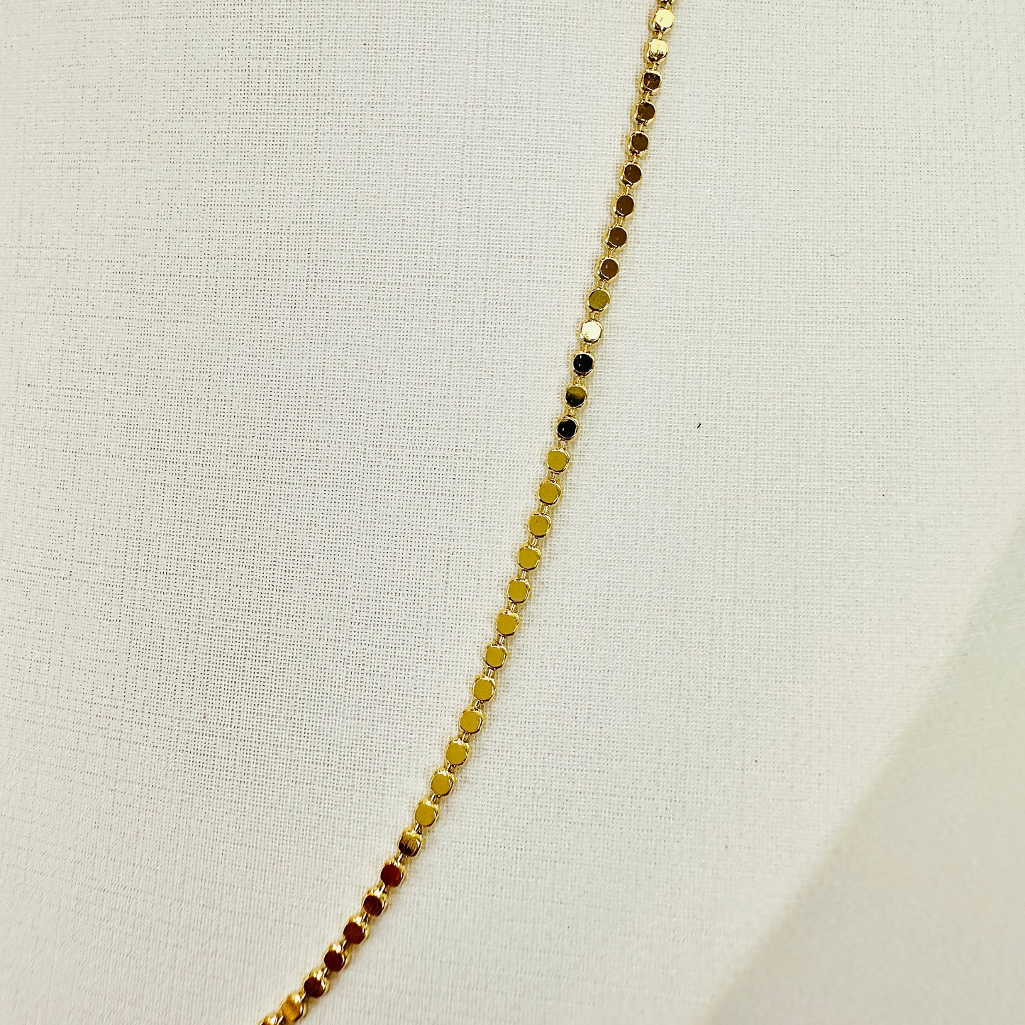 COLAR CAMELIA 60 CM - BANHO DE OURO 18k