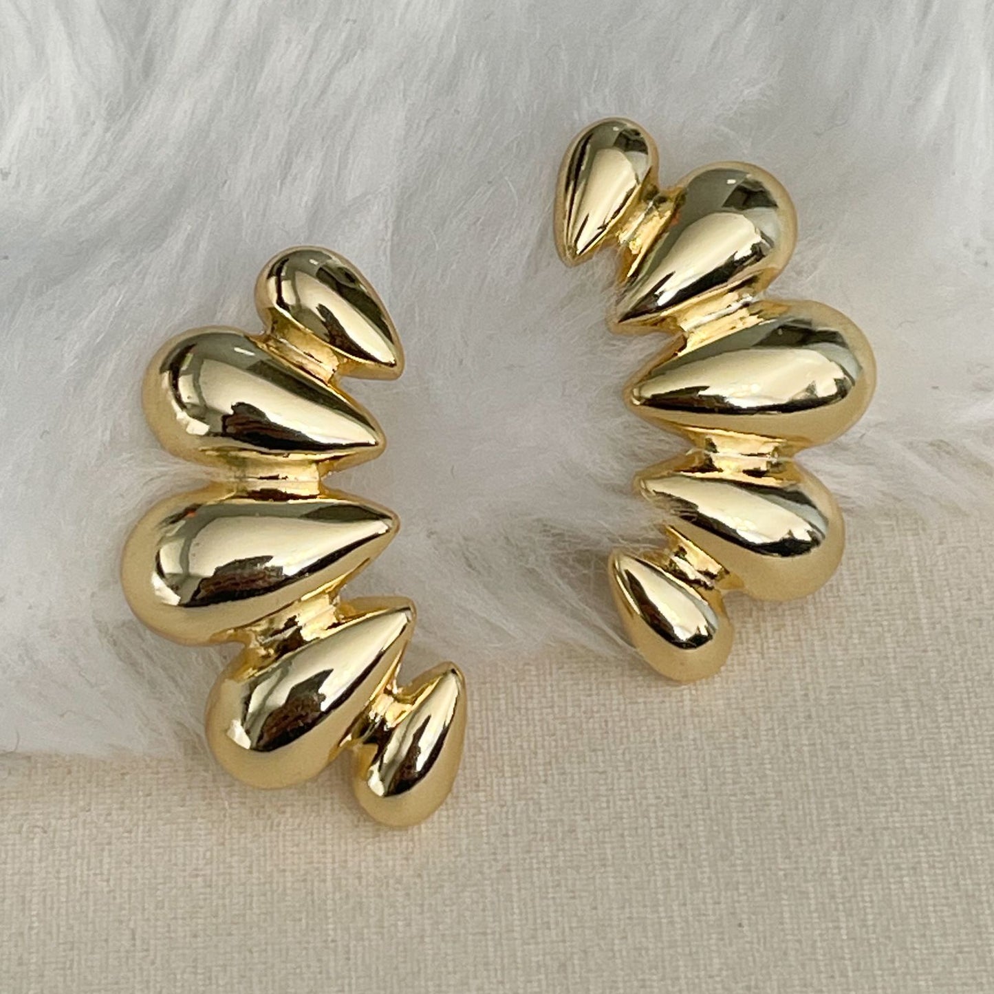 BRINCO MARCIA GDE - BANHO DE OURO 18k