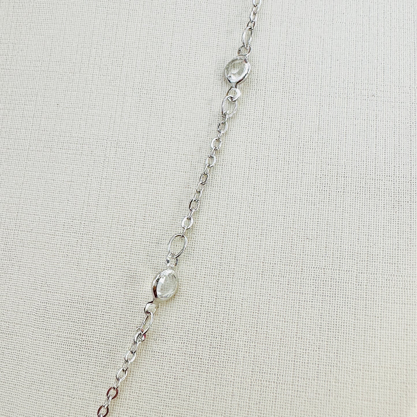 COLAR AZALEIA 60 CM - BANHO DE RÓDIO BRANCO