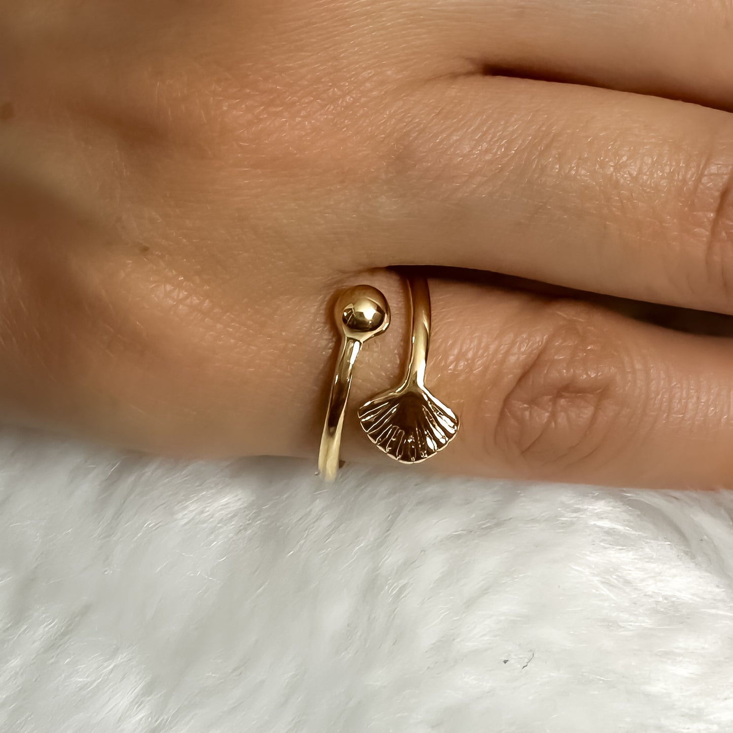 ANEL DEDINHO REGULAVEL - BANHO DE OURO 18k