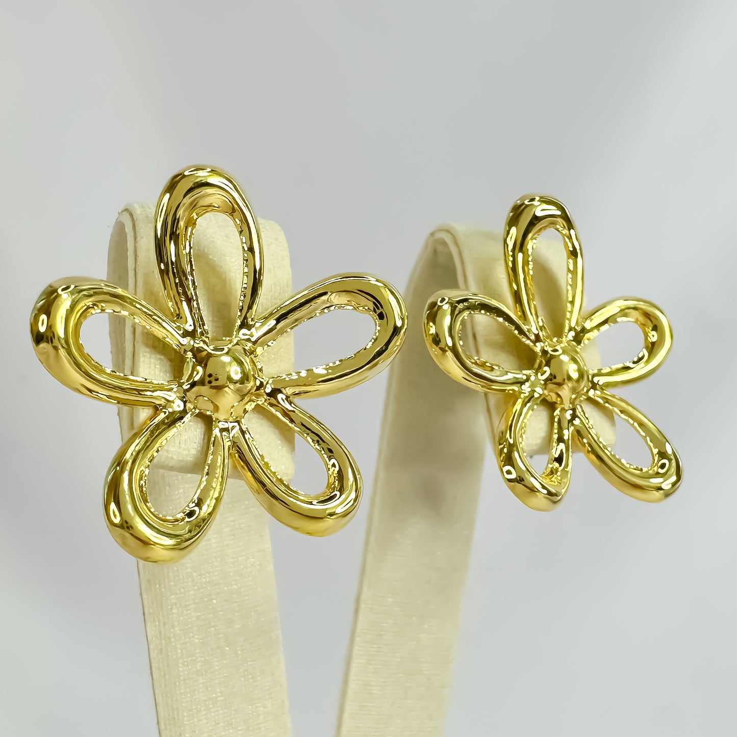 BRINCO SPRING - BANHO DE OURO 18k