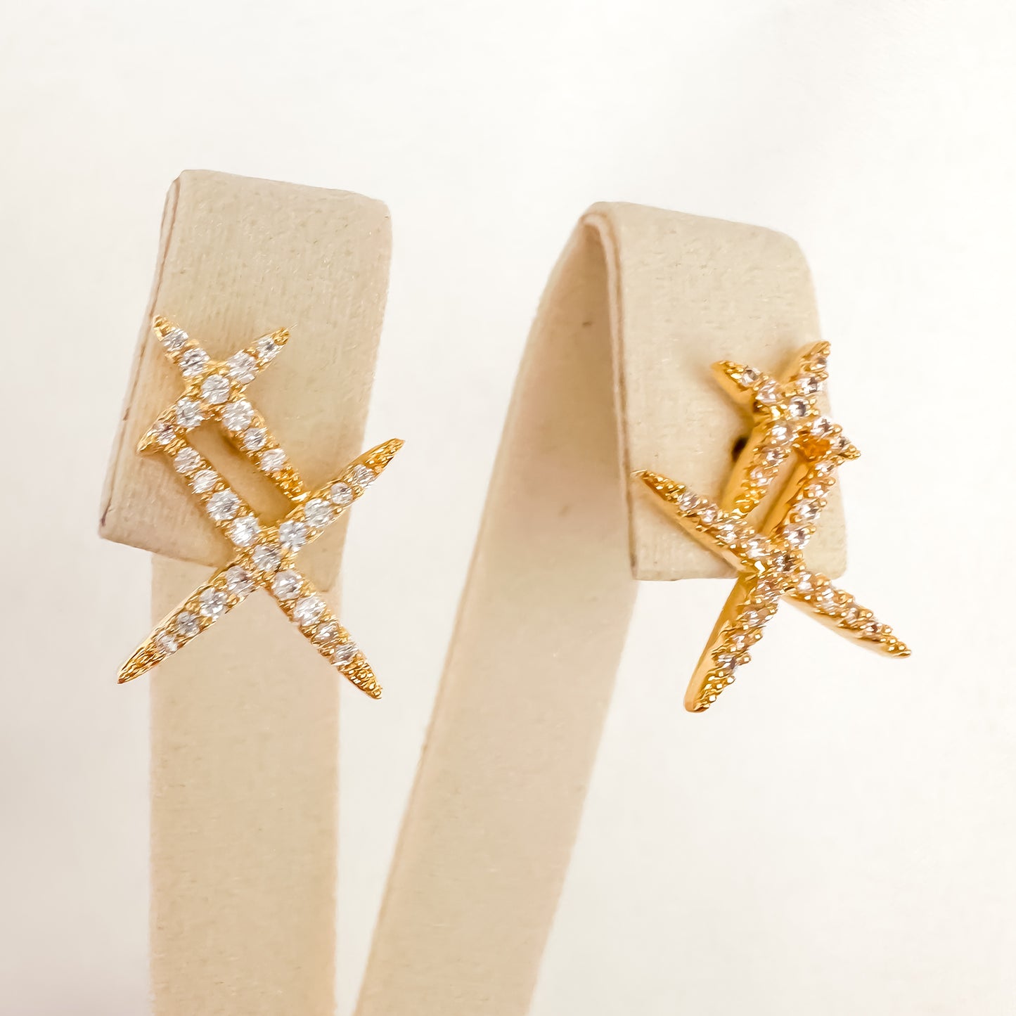 BRINCO TWINS - BANHO DE OURO 18k