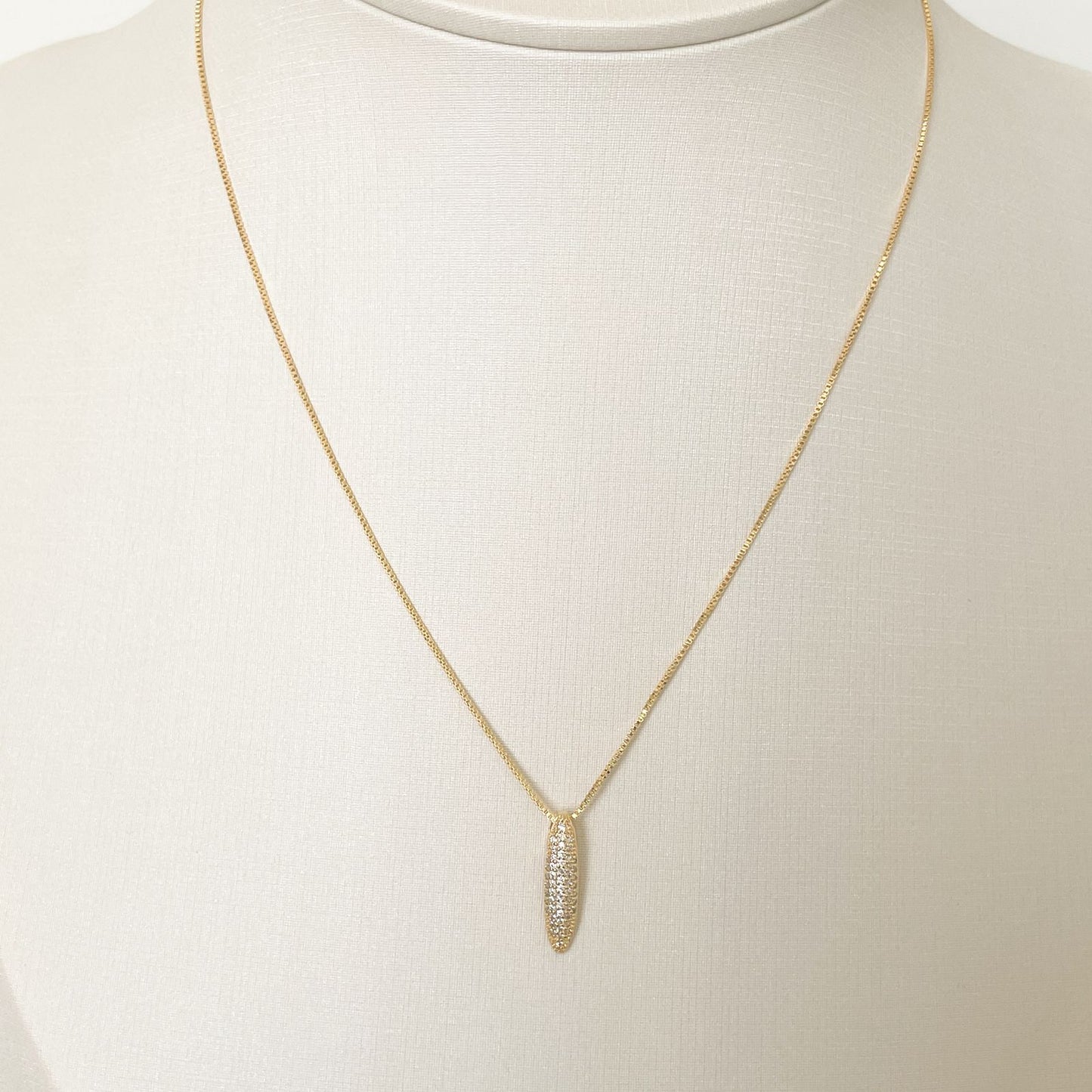 COLAR E PINGENTE CHOSEN - BANHO DE OURO 18k