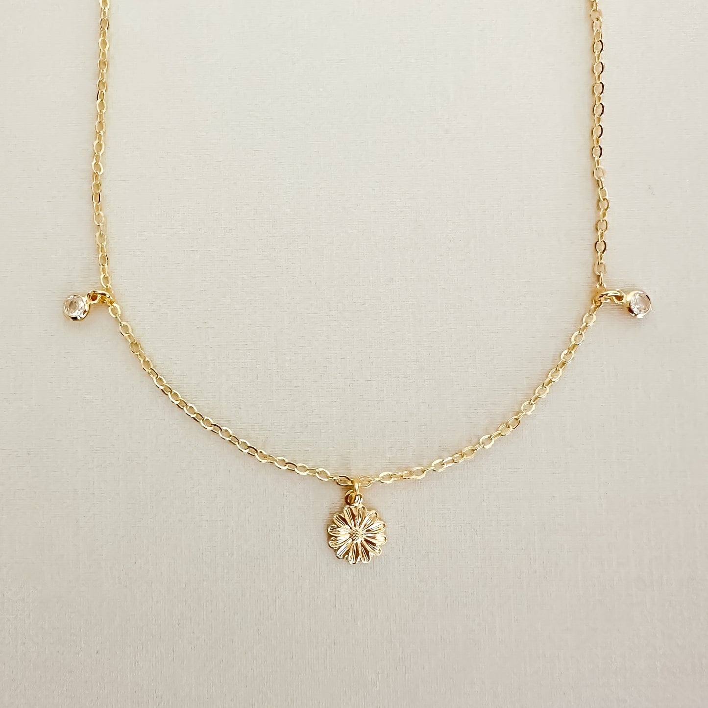 TORNOZELEIRA MARGARIDA - BANHO DE OURO 18k