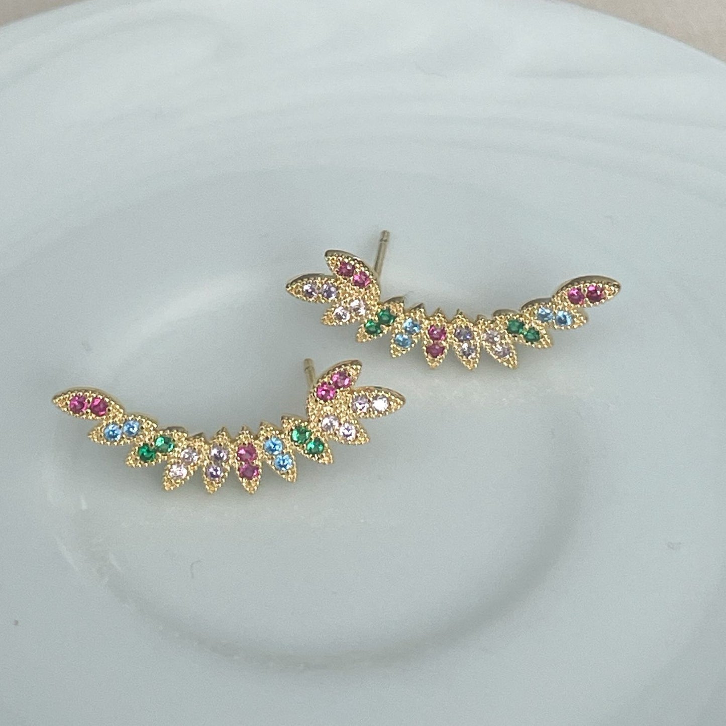 BRINCO FOLHAS COLORIDAS - BANHO DE OURO 18k