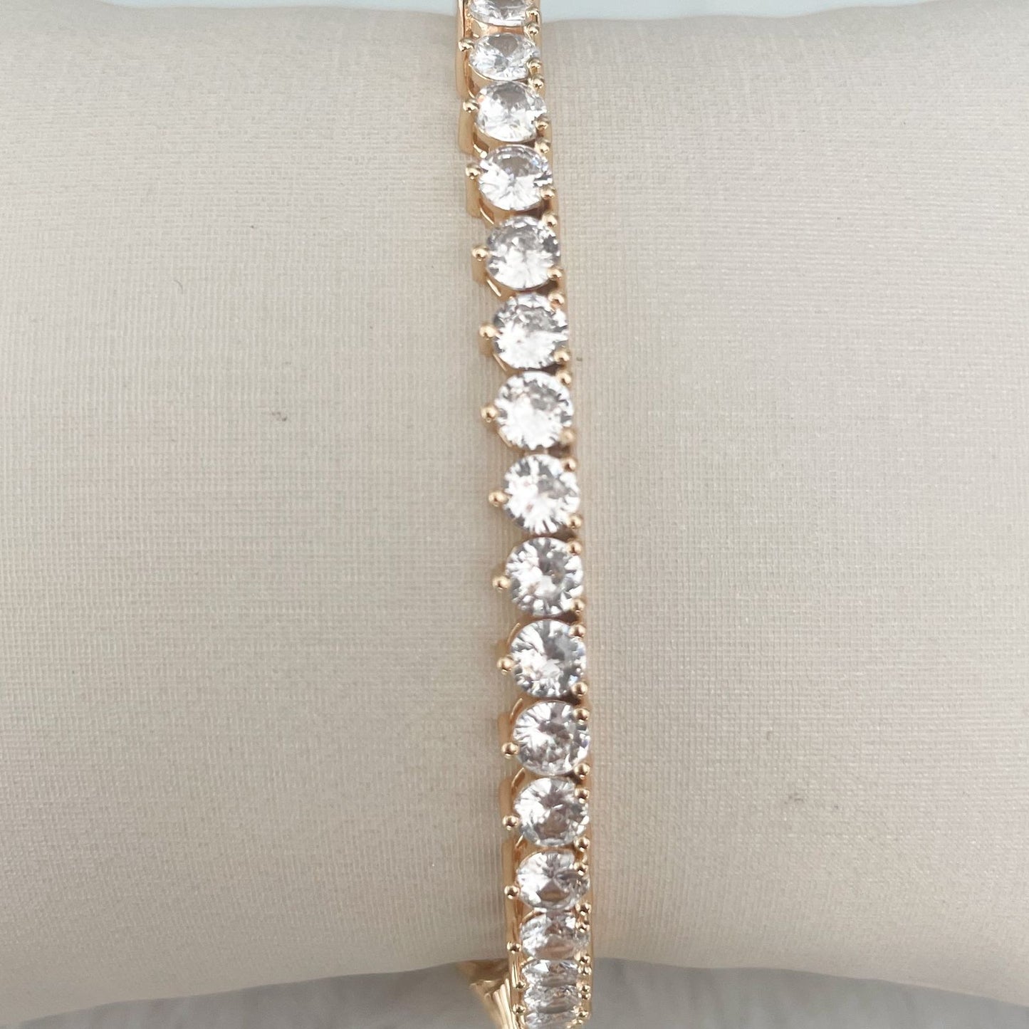 PULSEIRA GISLEINE  - BANHO DE OURO 18k