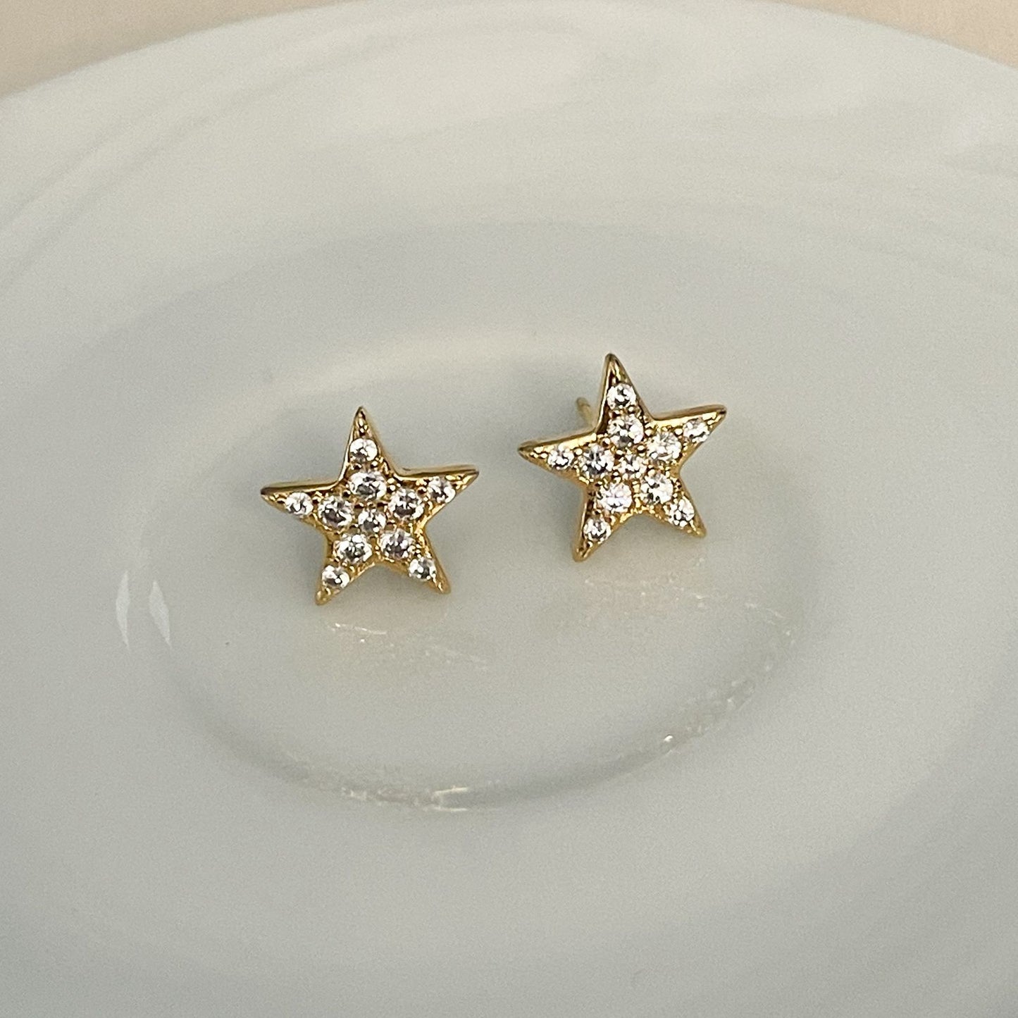 BRINCO STAR PEQ - BANHO DE OURO 18k