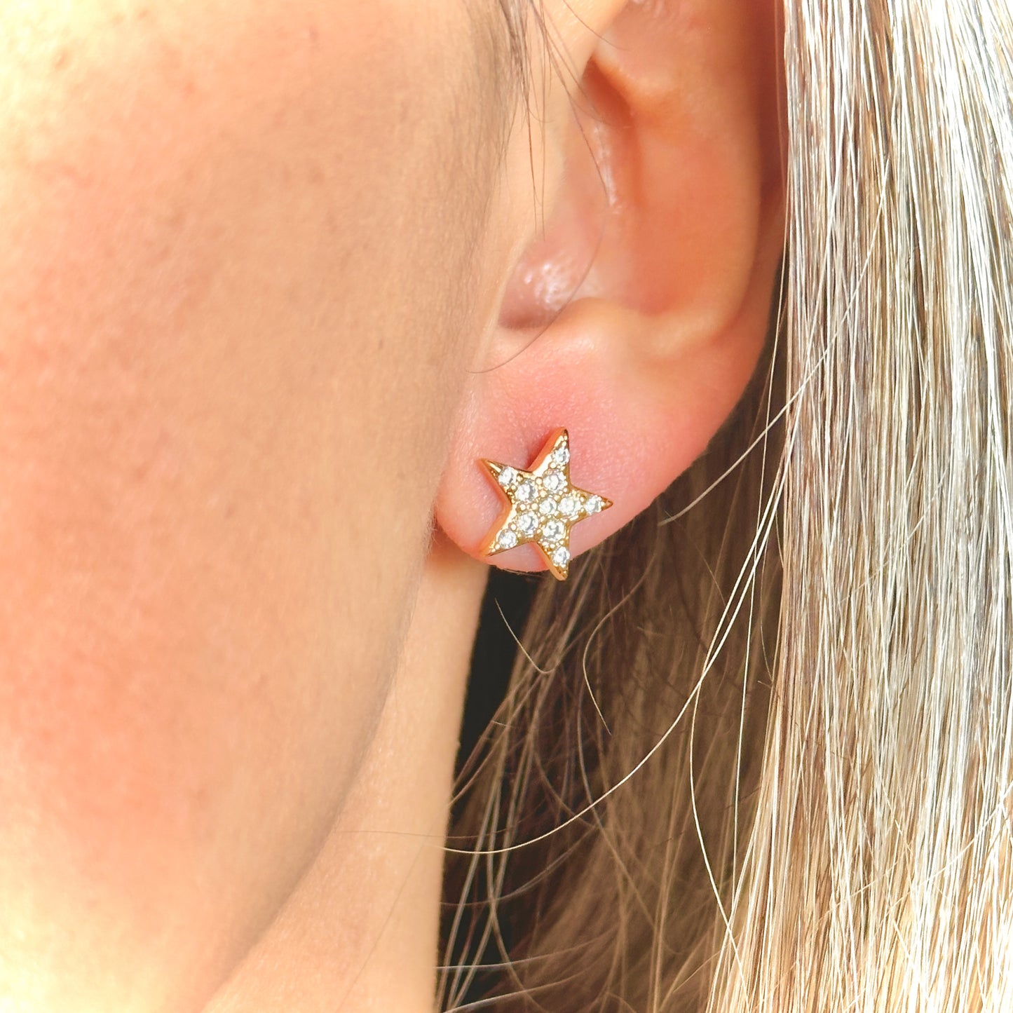 BRINCO STAR PEQ - BANHO DE OURO 18k