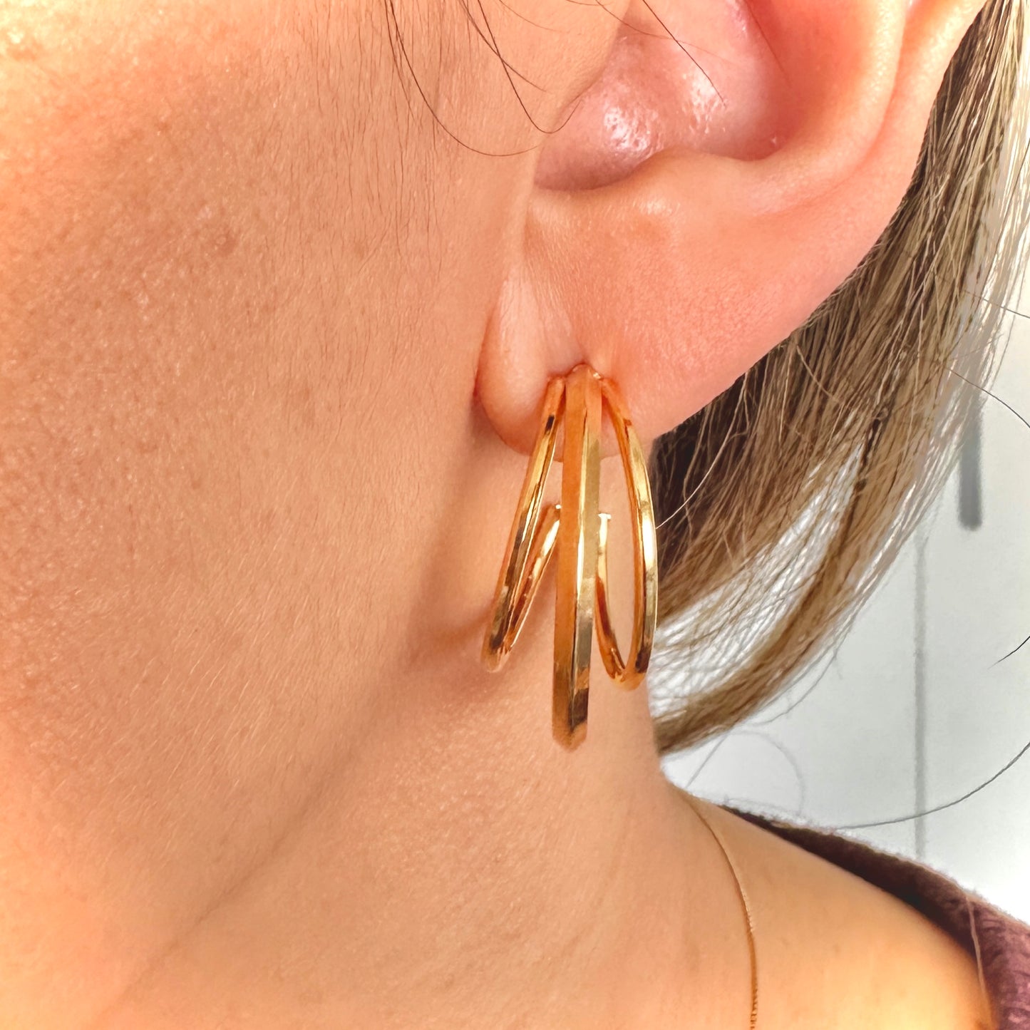 BRINCO ROBERTA GDE - BANHO DE OURO 18k