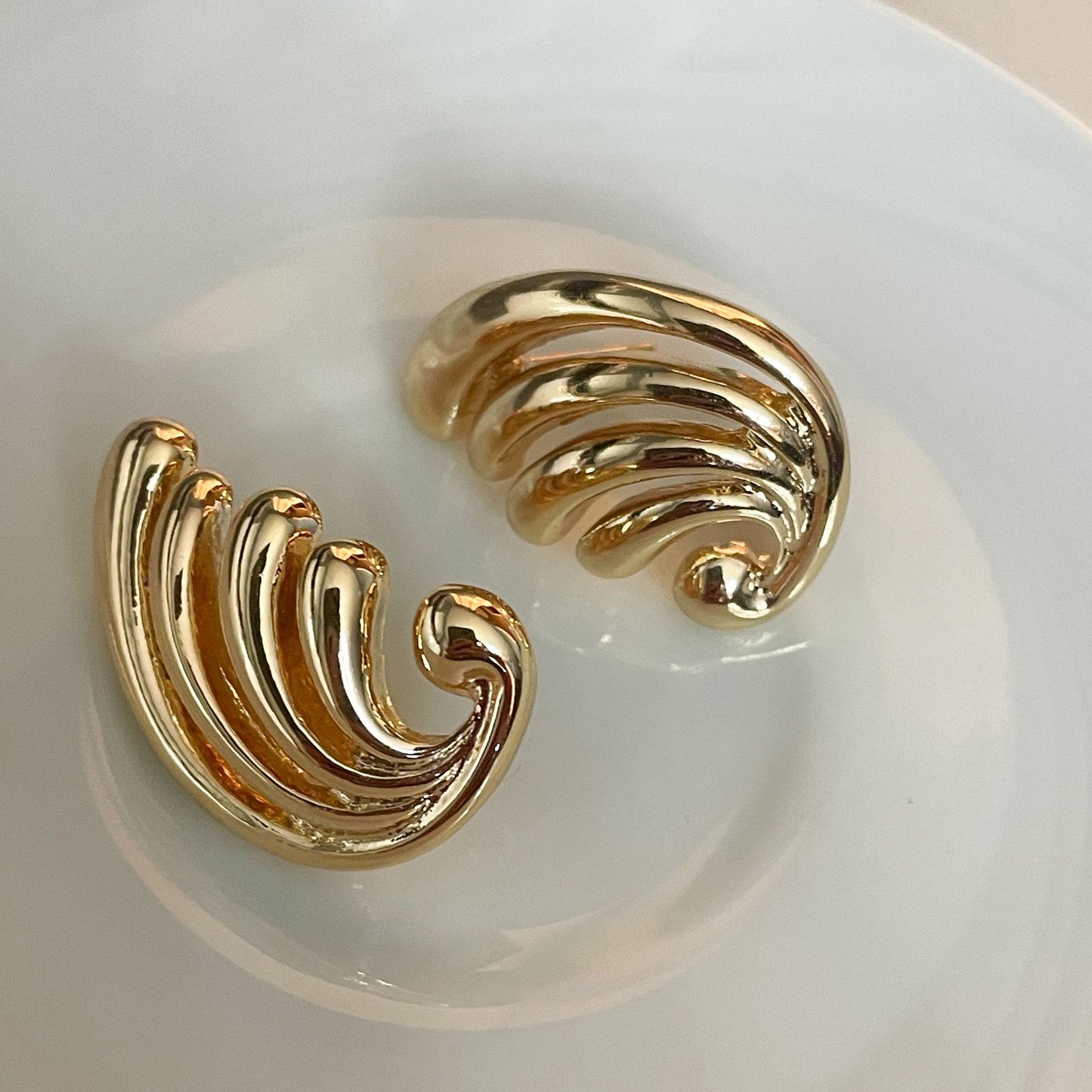 BRINCO NAIR GDE - BANHO DE OURO 18k
