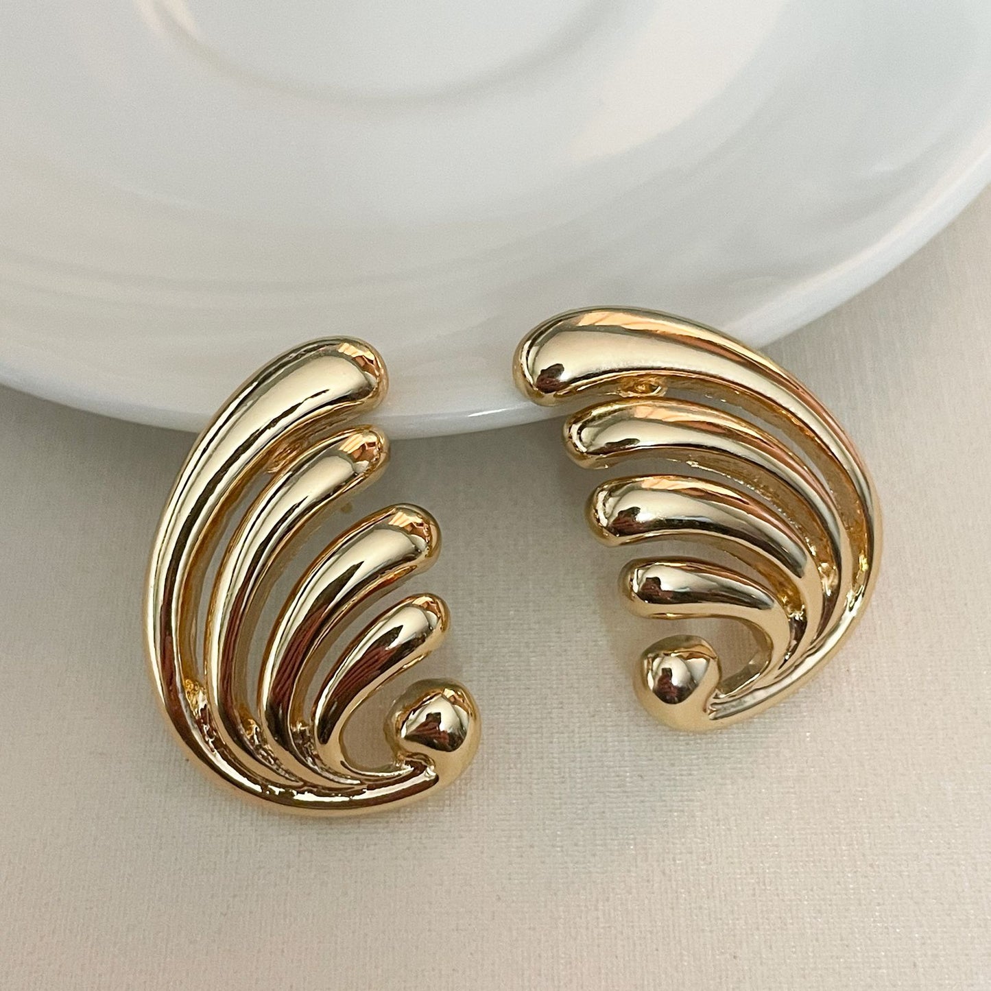 BRINCO NAIR GDE - BANHO DE OURO 18k