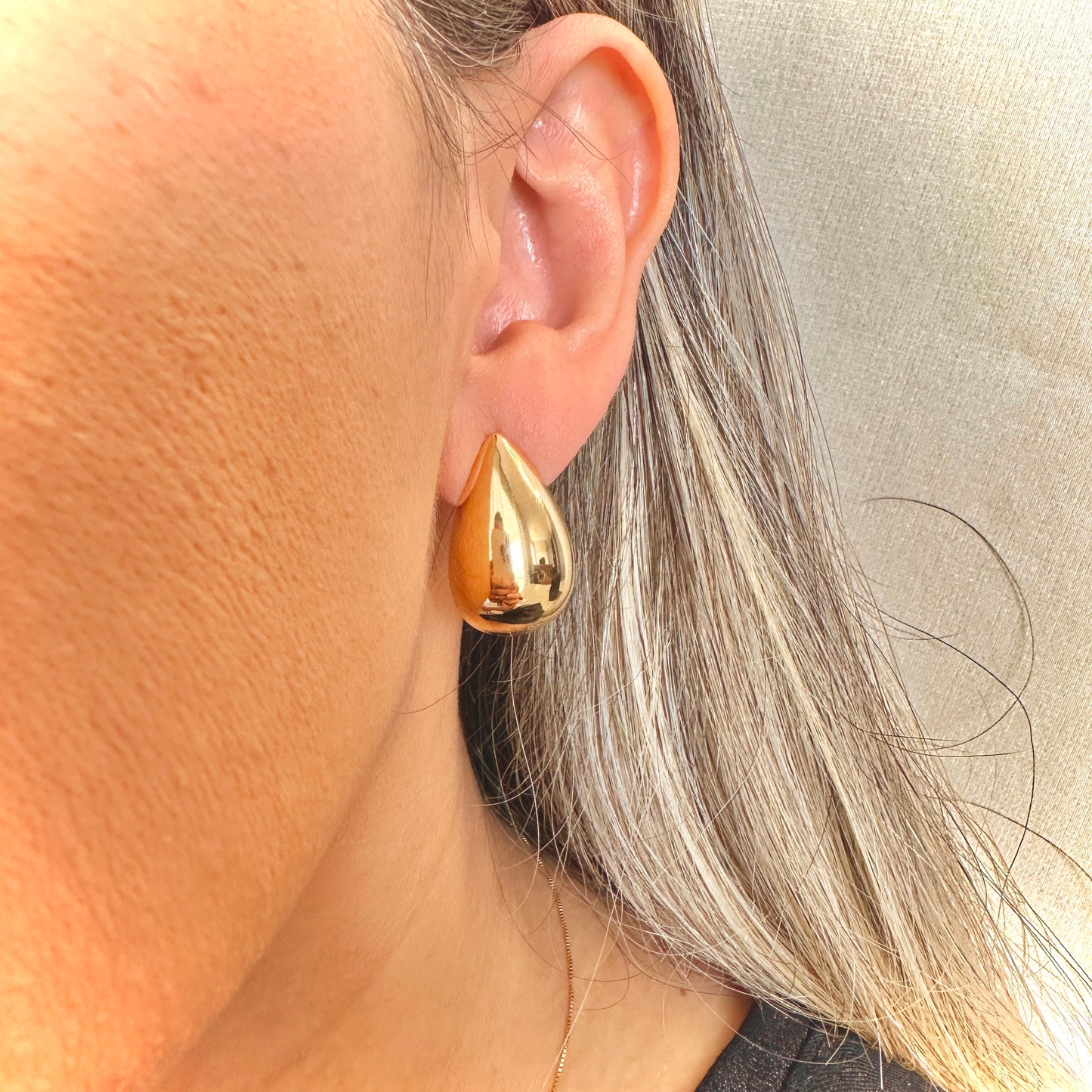 BRINCO KARINA GDE - BANHO DE OURO 18k