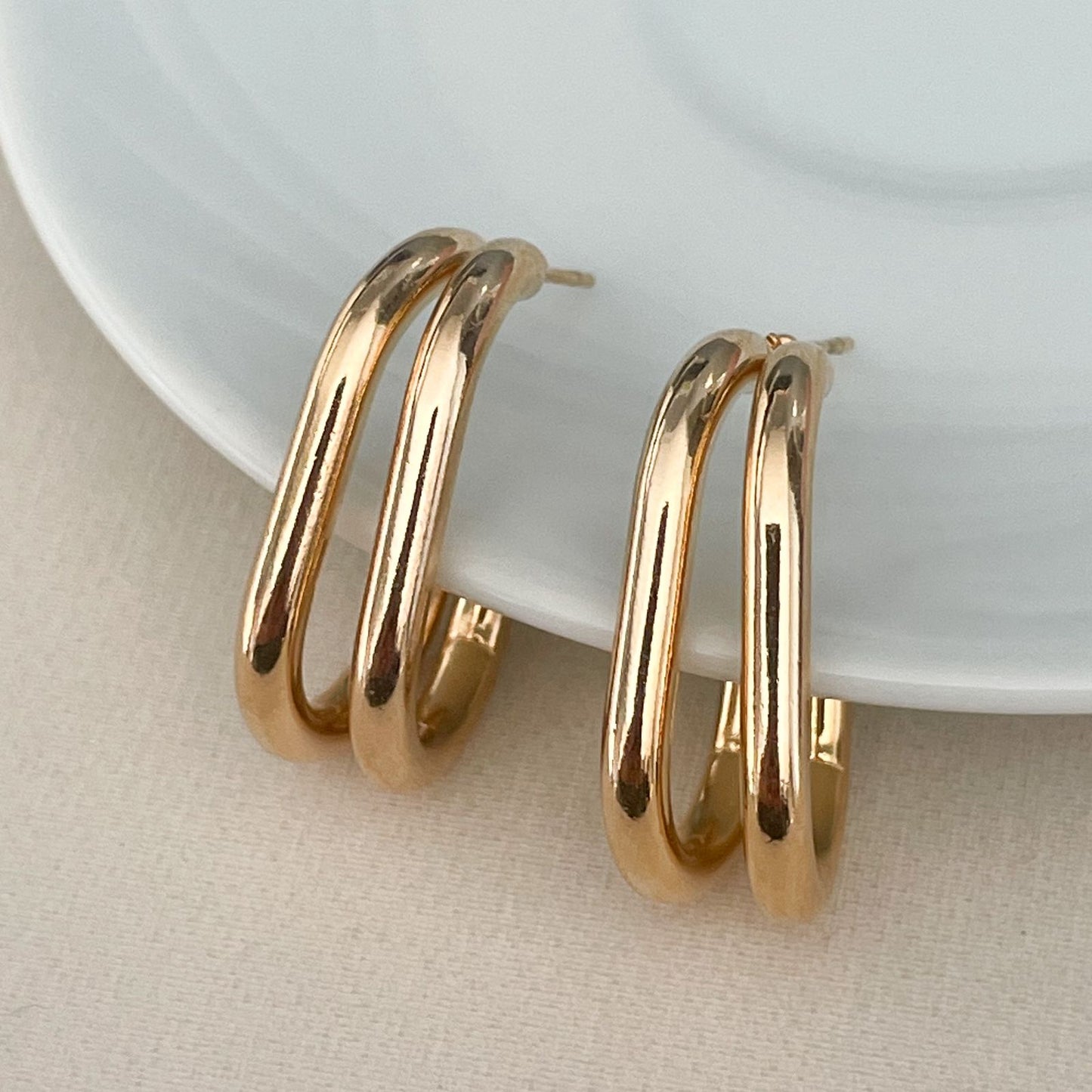 BRINCO BIANCA GDE - BANHO DE OURO 18k