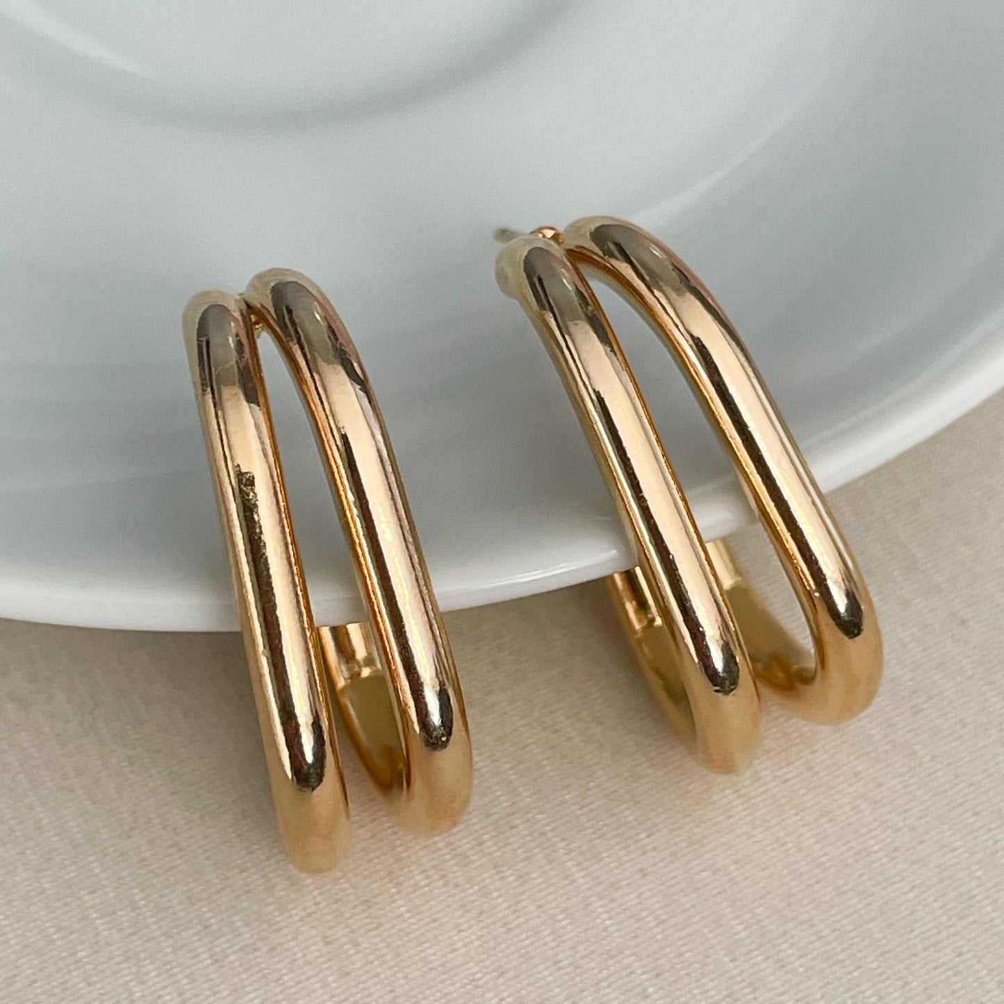 BRINCO BIANCA GDE - BANHO DE OURO 18k
