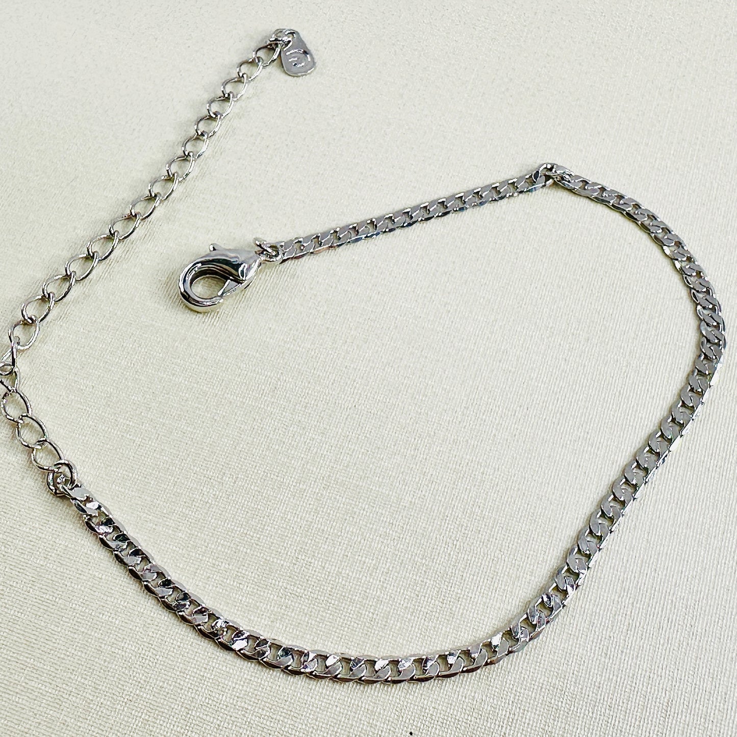 PULSEIRA GABRIELA  - BANHO DE RÓDIO BRANCO