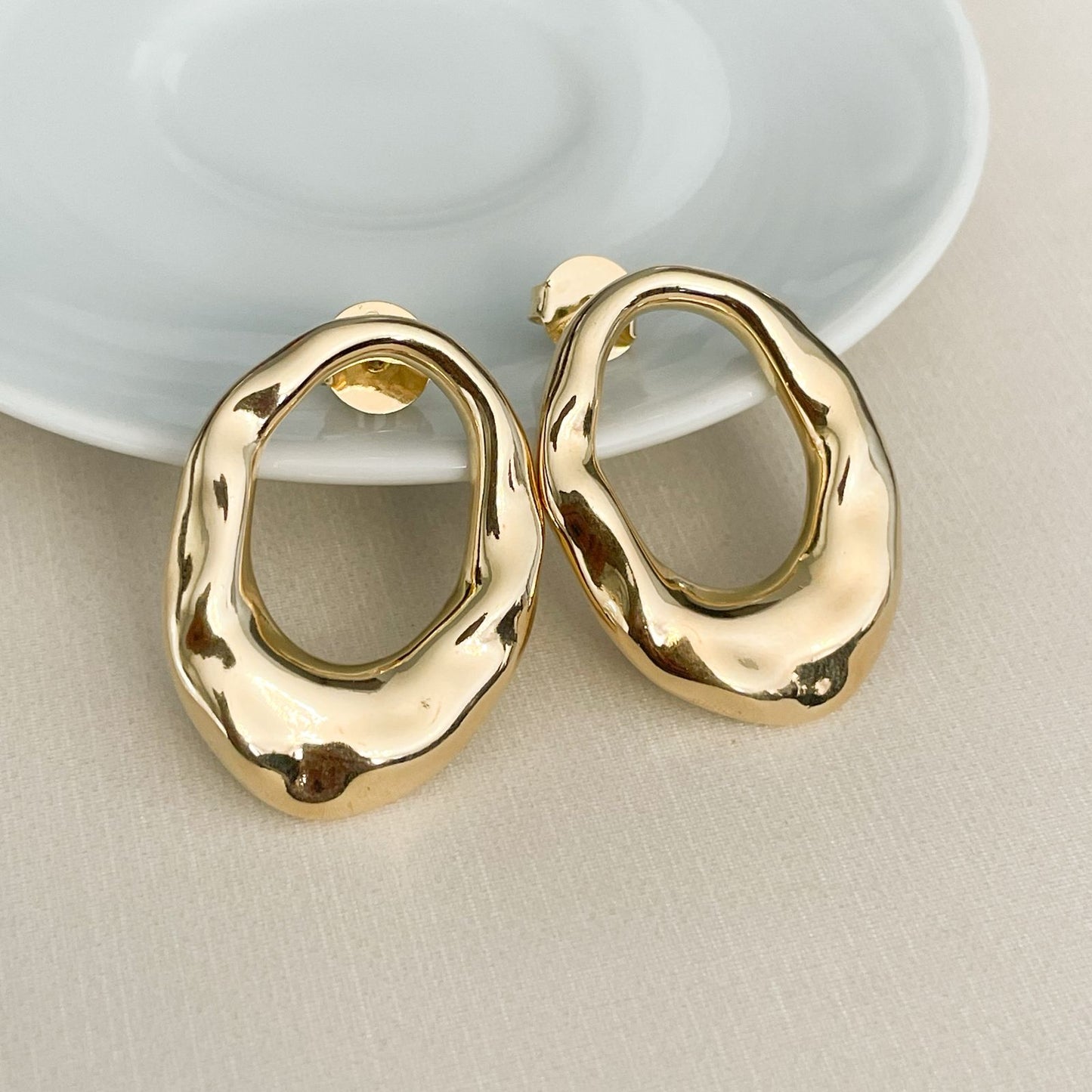 BRINCO ODETE GDE - BANHO DE OURO 18k