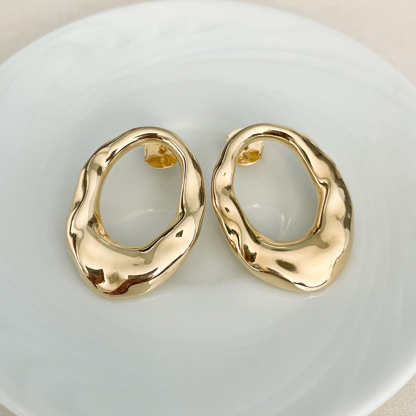 BRINCO ODETE GDE - BANHO DE OURO 18k