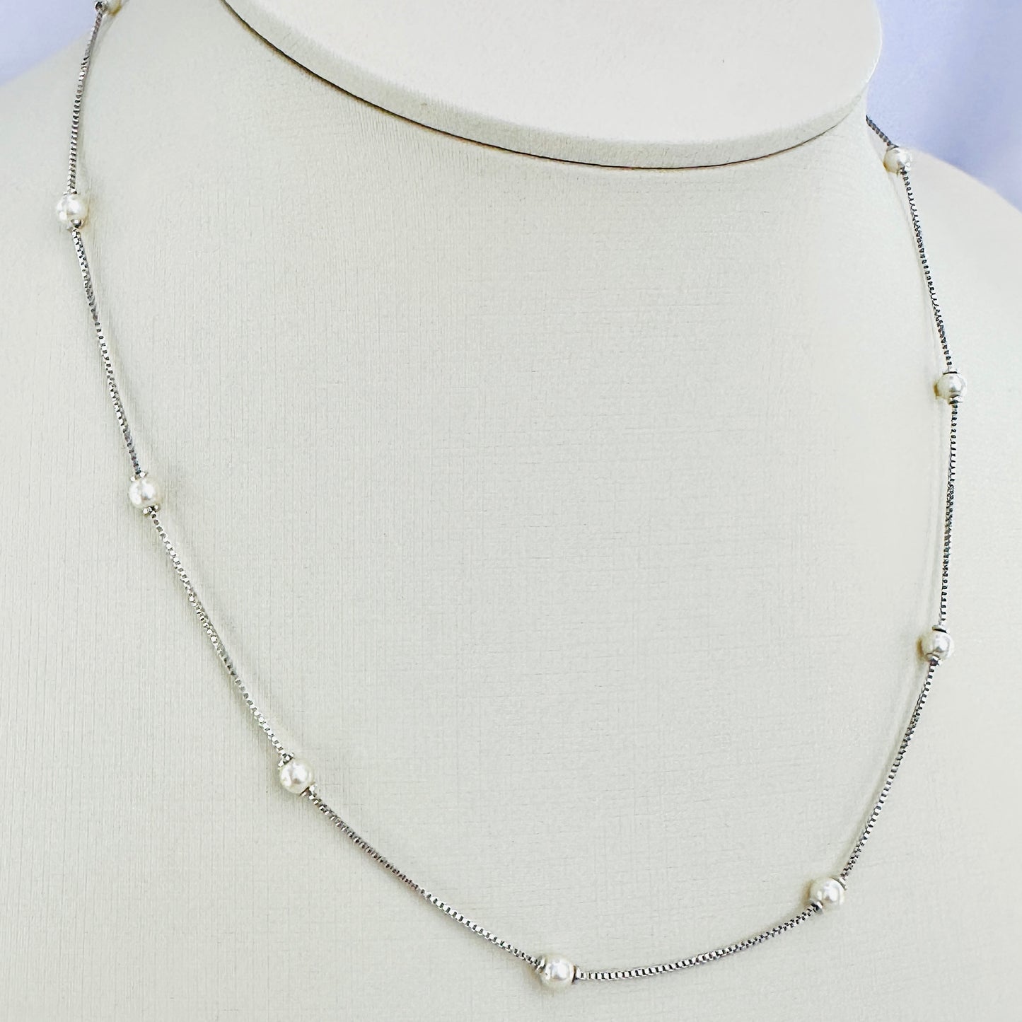 COLAR BRENDA 45 CM - BANHO DE RÓDIO BRANCO