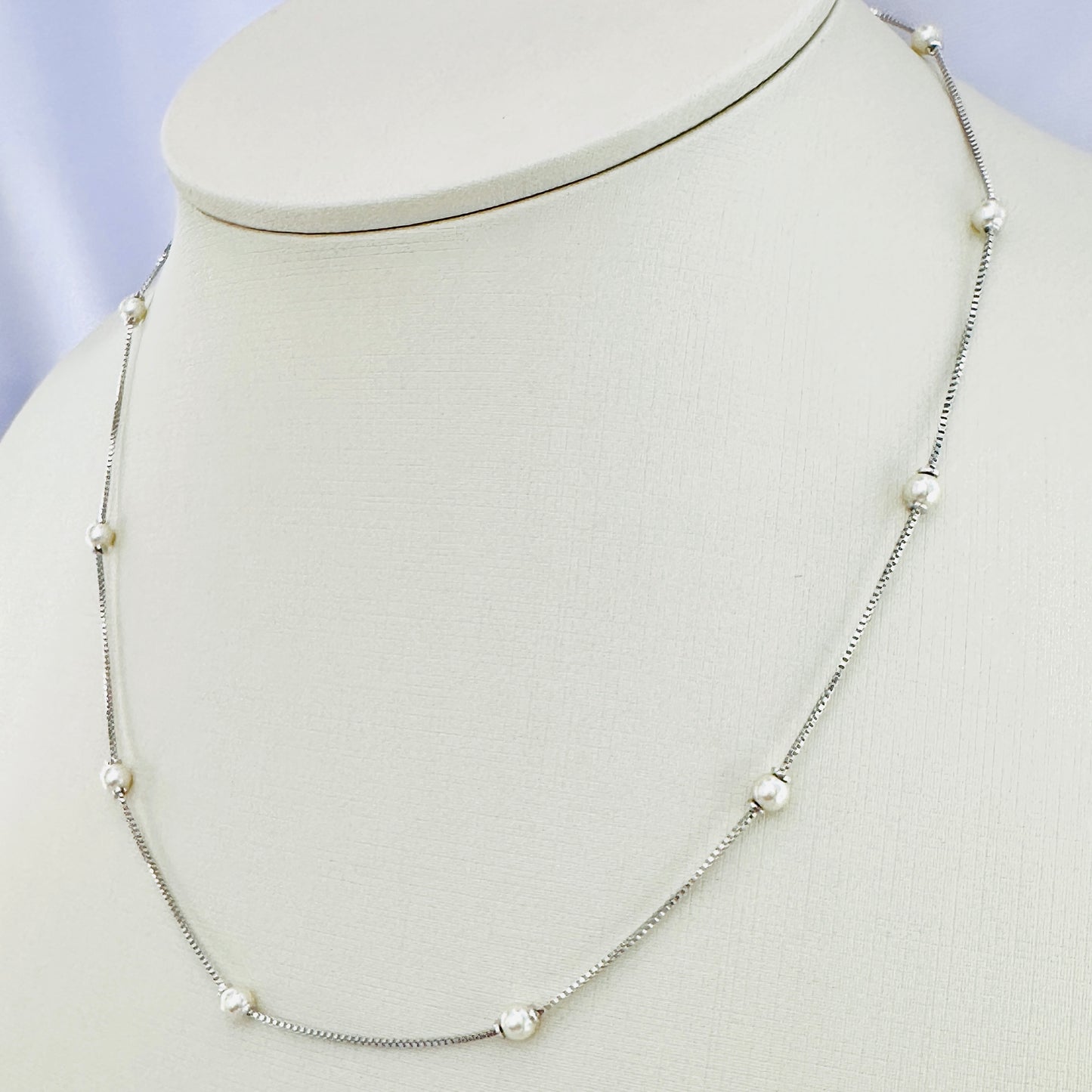 COLAR BRENDA 45 CM - BANHO DE RÓDIO BRANCO