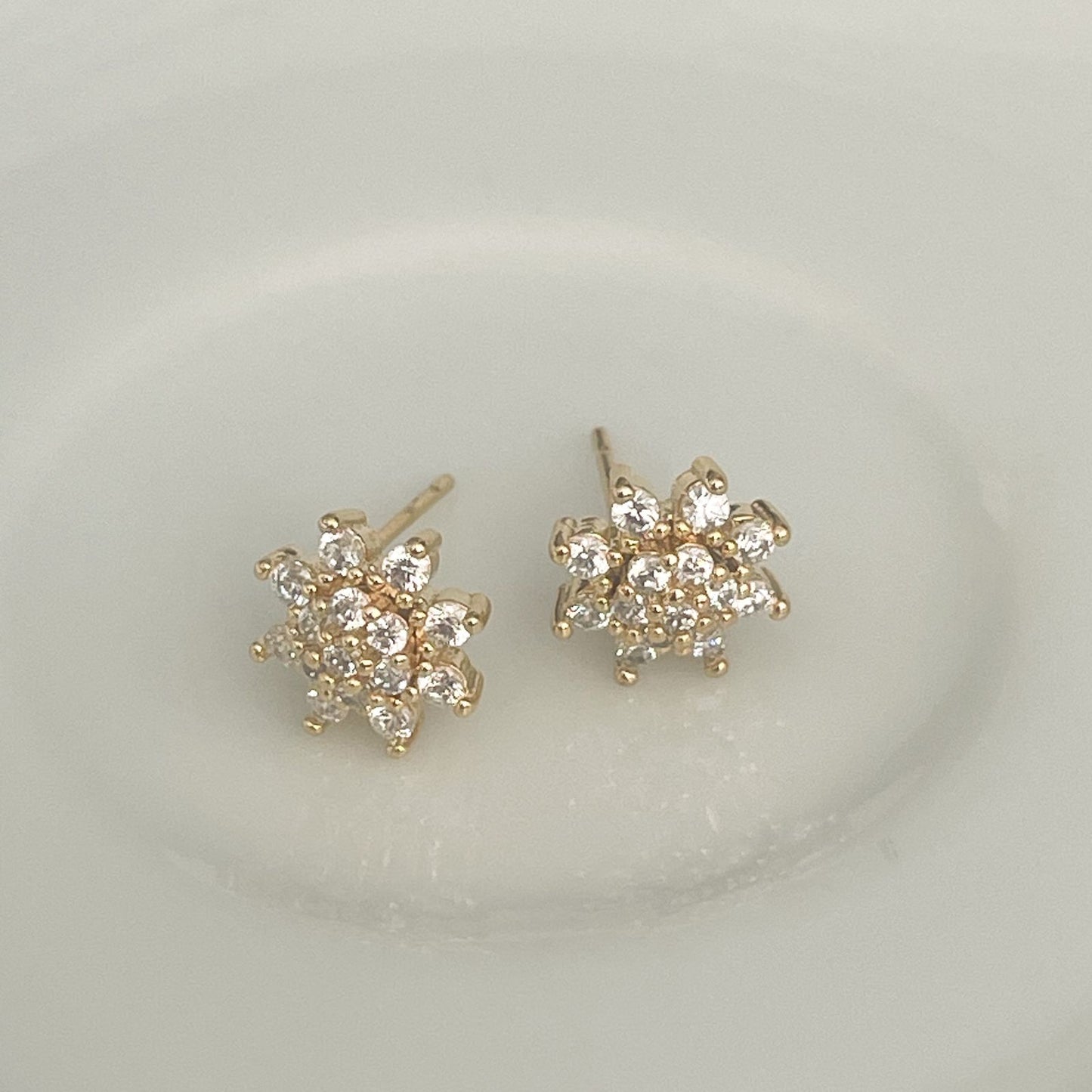 BRINCO AZALEIA PEQ - BANHO DE OURO 18k