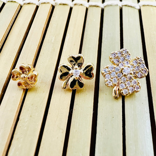 BRINCO TRIO T PEQ - BANHO DE OURO 18k