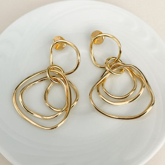 BRINCO REGI  GDE - BANHO DE OURO 18k