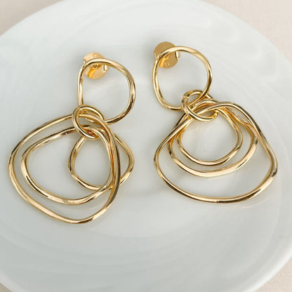 BRINCO REGI  GDE - BANHO DE OURO 18k