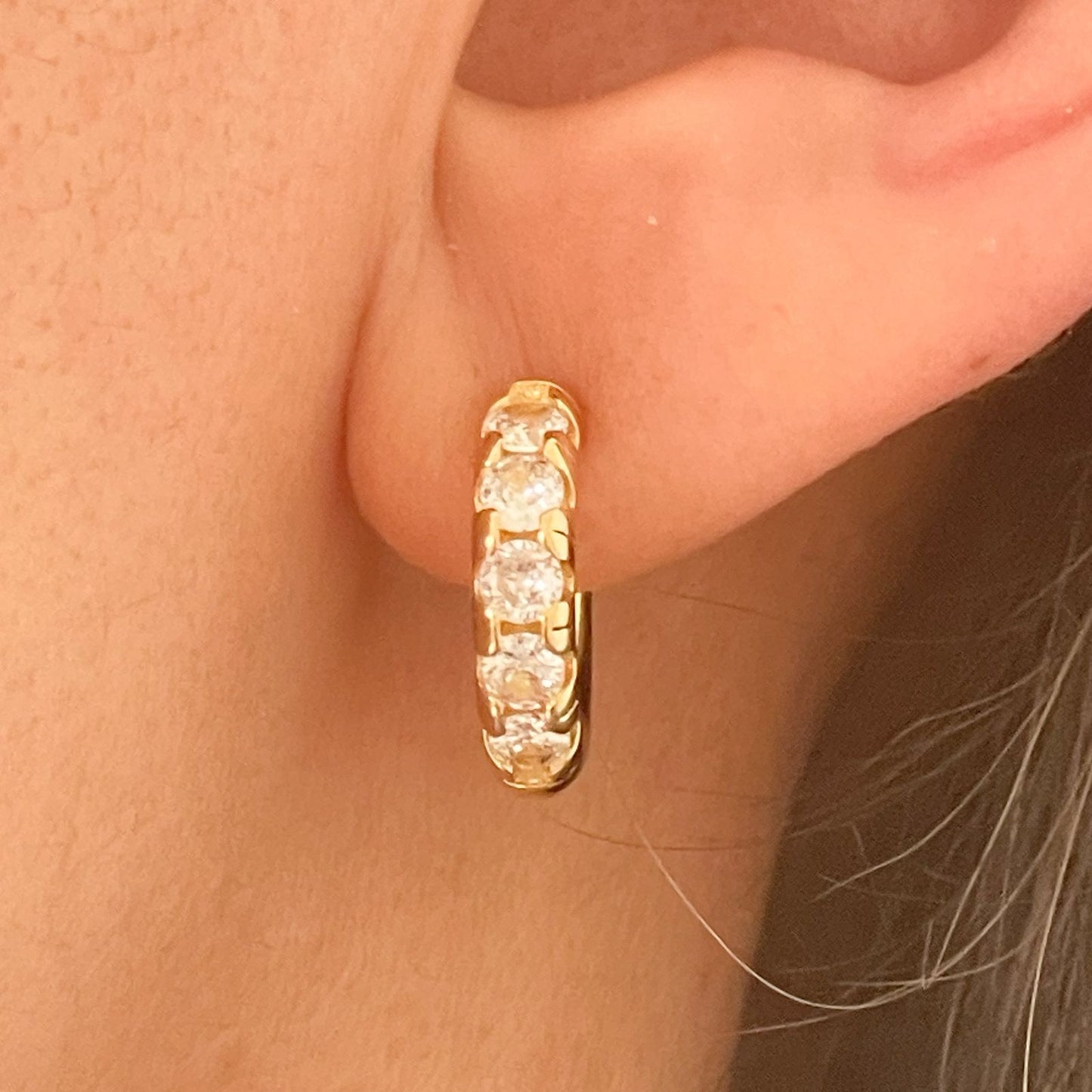 BRINCO LELE PEQ - BANHO DE OURO 18k