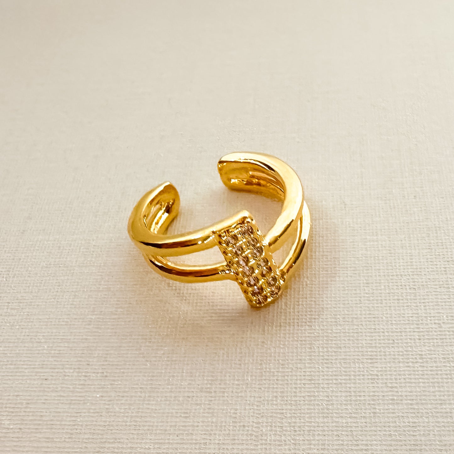 PIERCING EAR CUFF ALMA - BANHO DE OURO 18k