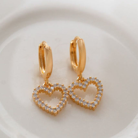 BRINCO AMOR II PEQ - MICRO ZIRCÔNIA - BANHO DE OURO 18k