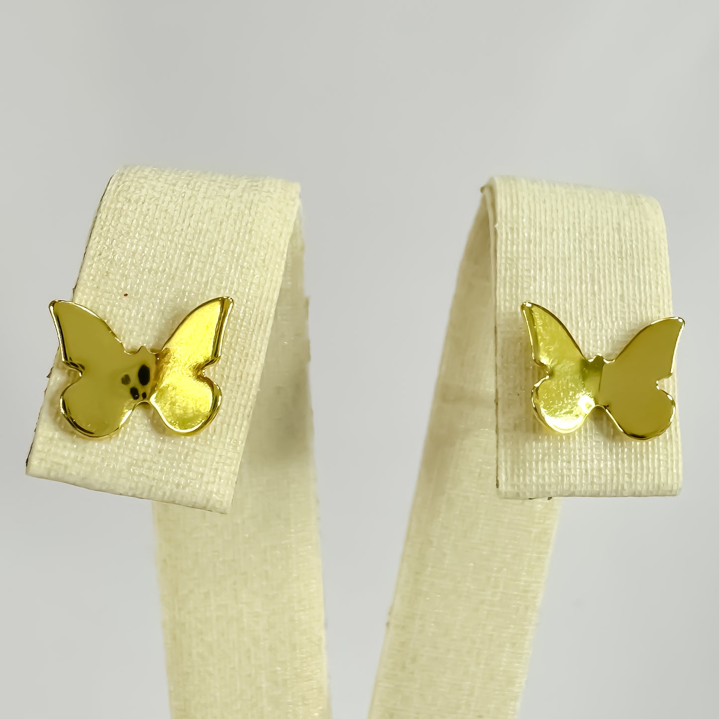BRINCO VIVIAN PEQ - BANHO DE OURO 18k