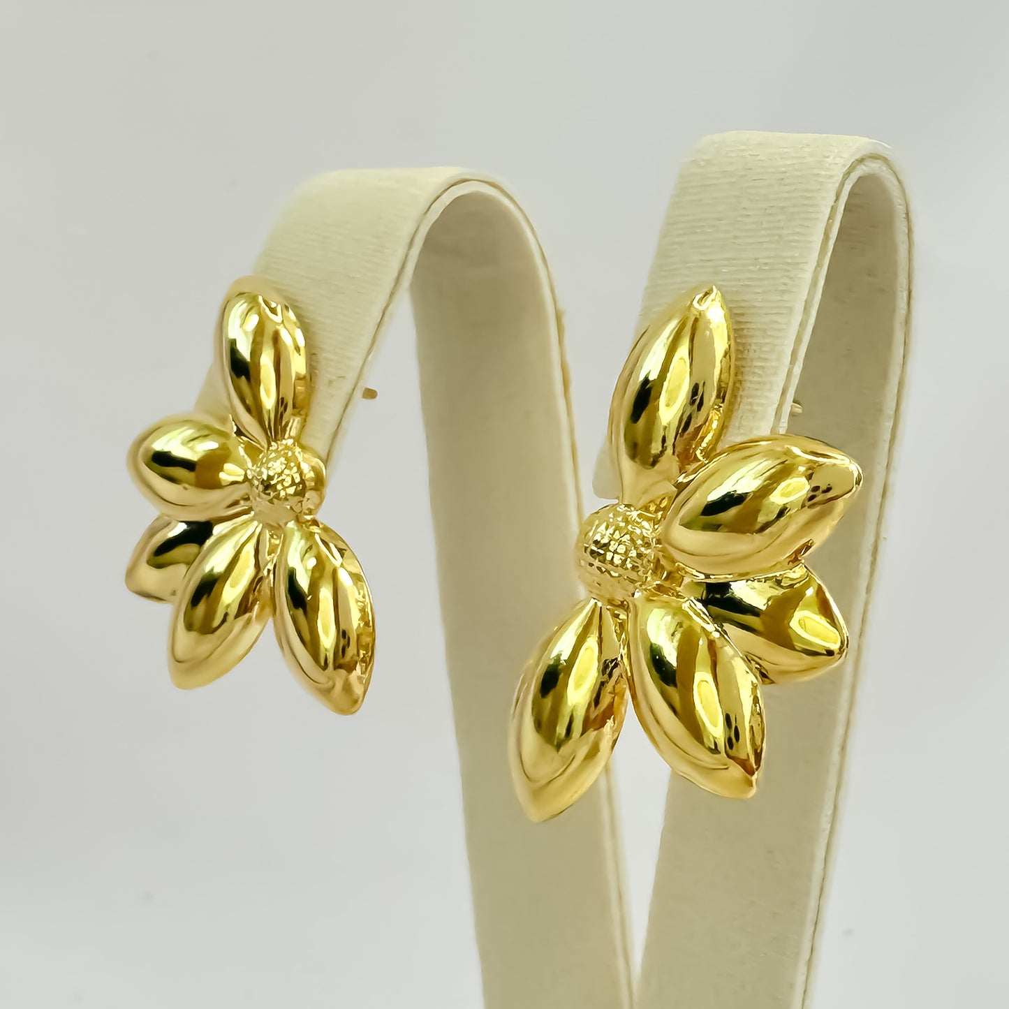 BRINCO VALERIANA  - BANHO DE OURO 18k
