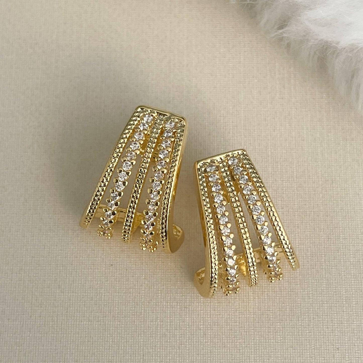 BRINCO ANTONELLA  - BANHO DE OURO 18k