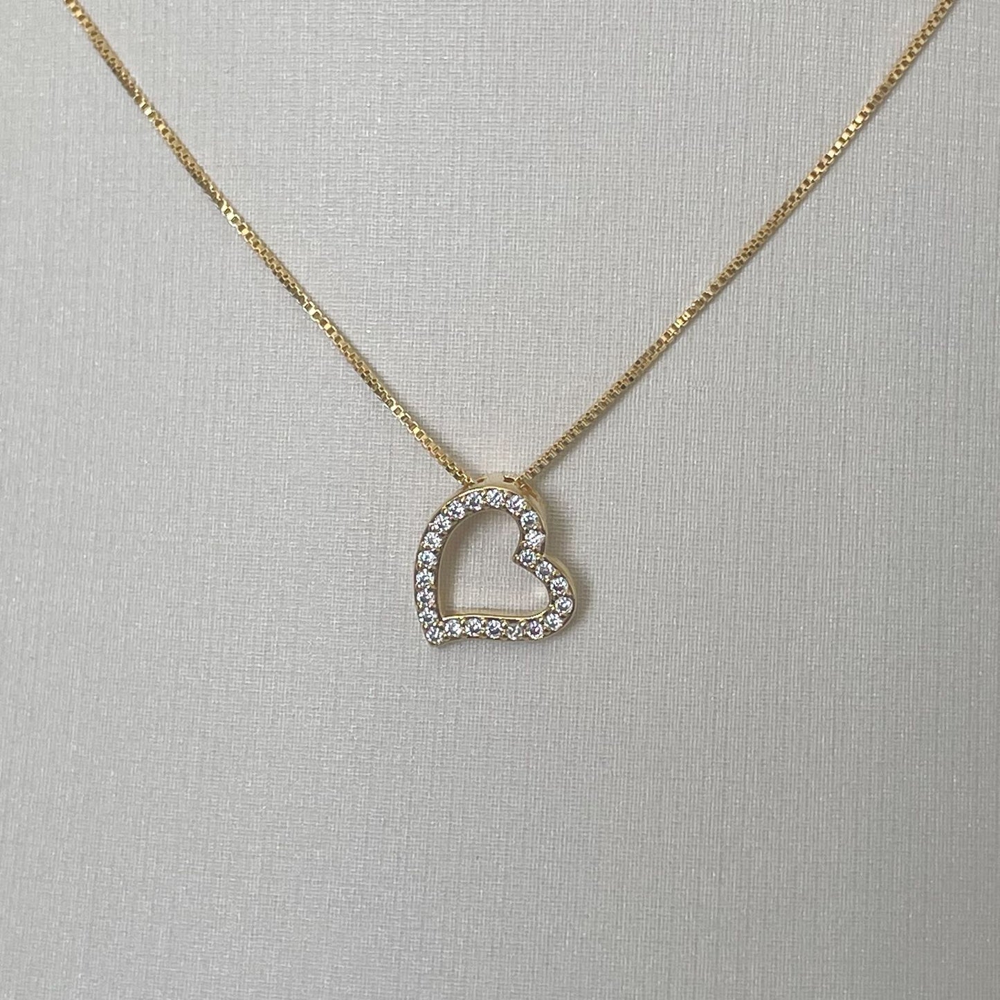 COLAR E PINGENTE CORAÇÃO CRAVEJADO  - BANHO DE OURO 18K