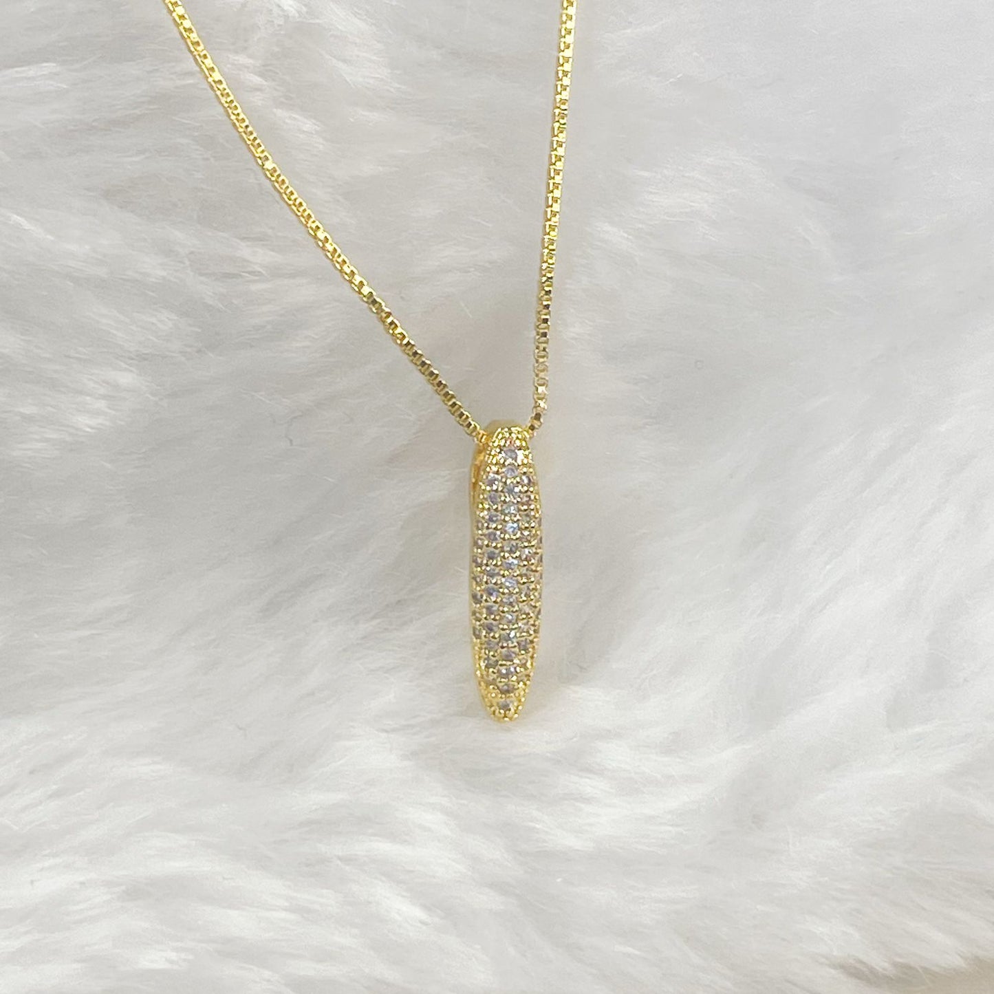 COLAR E PINGENTE CHOSEN  - BANHO DE OURO 18k