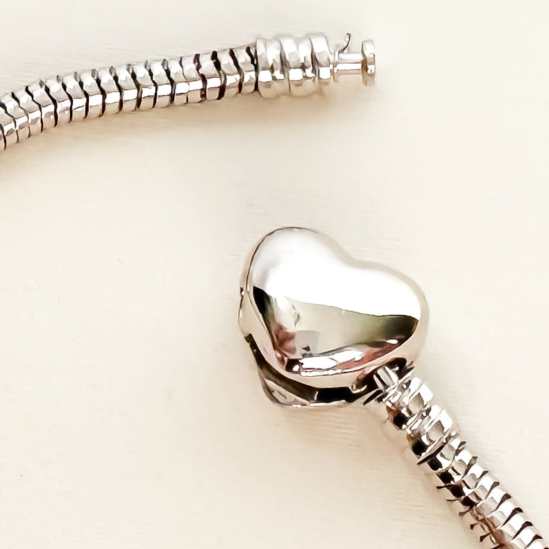 PULSEIRA BERLOQUE FECHO CORAÇÃO  - BANHO DE RÓDIO BRANCO