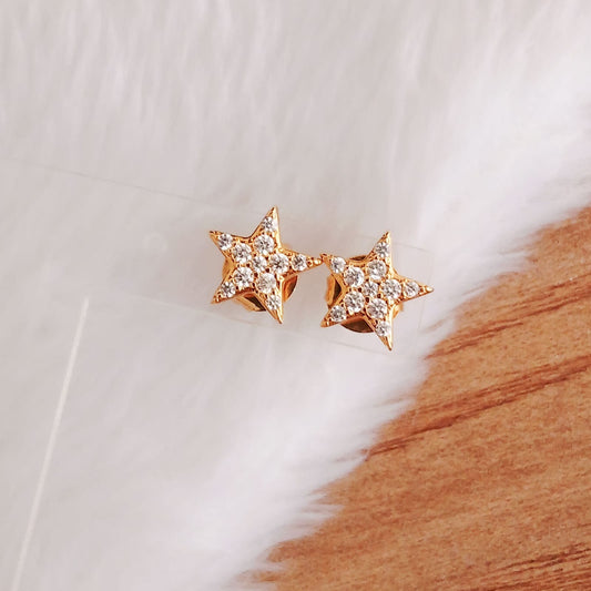 BRINCO STAR PEQ - BANHO DE OURO 18k