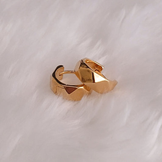 BRINCO PAULA PEQ - BANHO DE OURO 18k