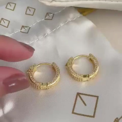 BRINCO VENUS CLIQUE - BANHO DE OURO 18k